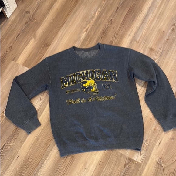 Vintage Gray and Yellow Collegiate Sweatshirt - Picture 3 of 3